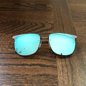 QUAY Sunglasses. Blue Reflective.